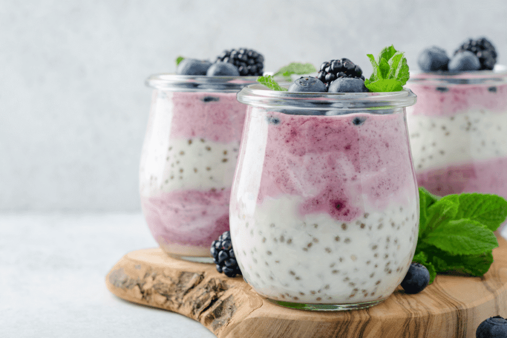 Greek yogurt with berries and chia seeds – high-protein breakfast idea